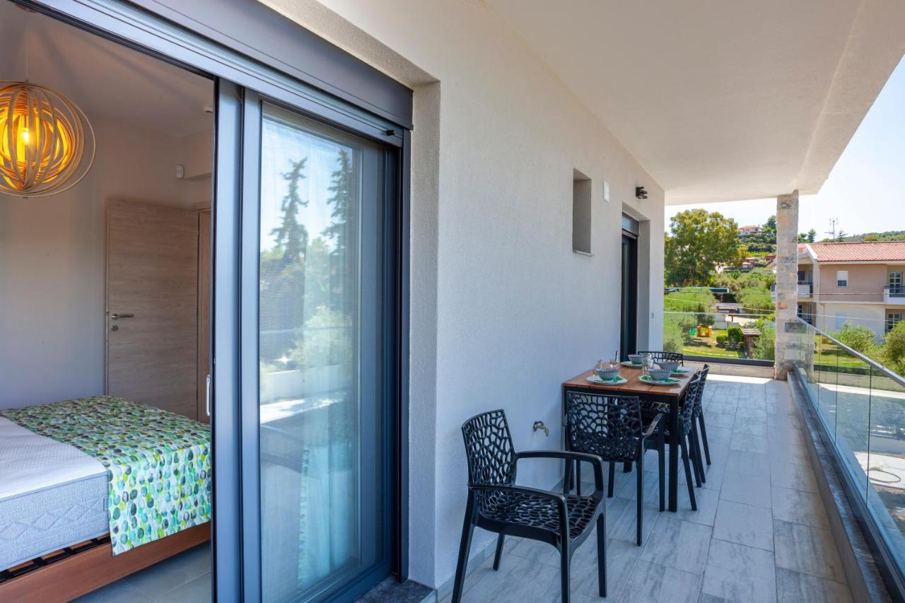 Olia Seaside Residence 120M From The Beach 佩科霍里 外观 照片