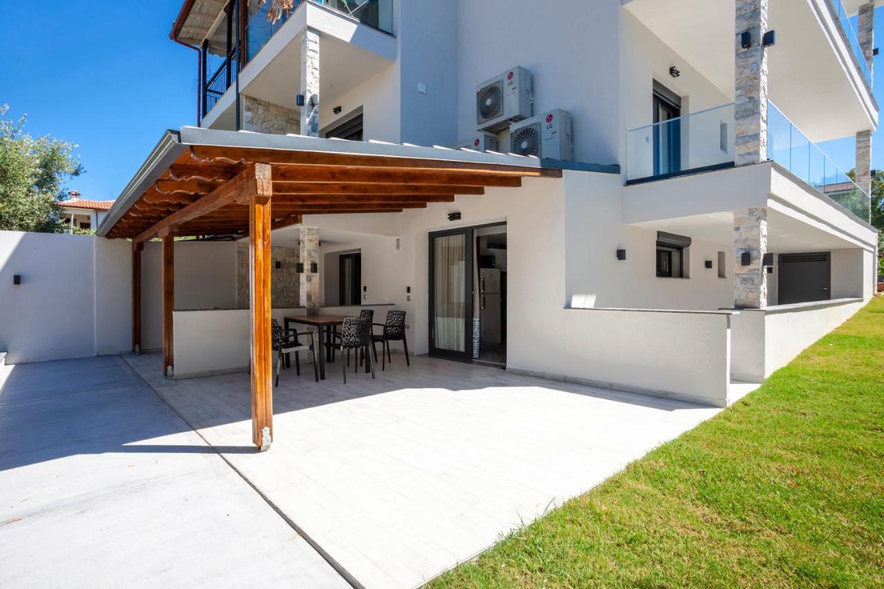 Olia Seaside Residence 120M From The Beach 佩科霍里 外观 照片